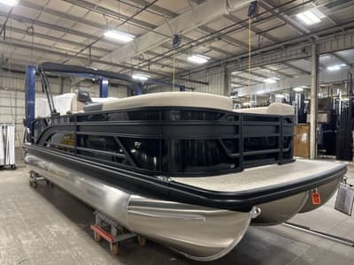 BOATZON | Bennington 23SSBESP LTD 2026