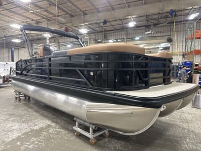 BOATZON | Bennington 23SSBESP LTD 2026