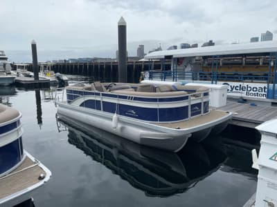 BOATZON | Bennington 23SXSRC 2022