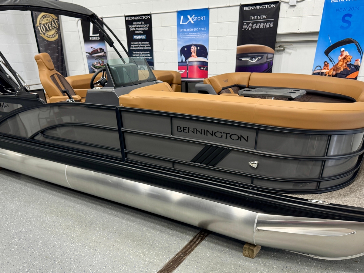 2025 Bennington 24 MSBSE - Sold Boat
