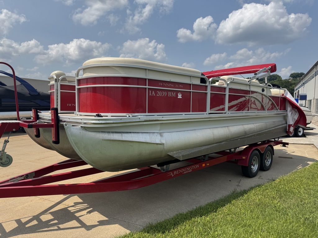 2014 Bennington 24 SSLX - Sold Boat