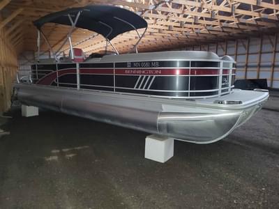 BOATZON | Bennington 24LXSR  Yamaha VF200 VMAX Four Stroke  SeaLegs 2021