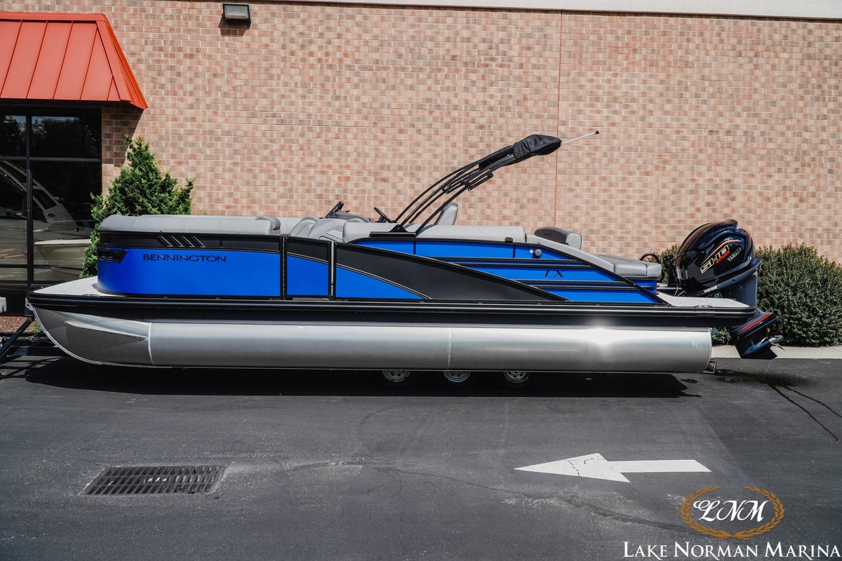 2025 Bennington 24LXSSB - Sold Boat