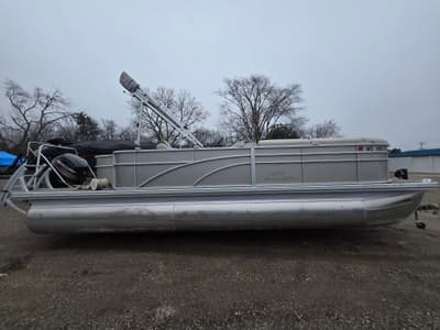 BOATZON | Bennington 24SSLDX 2016