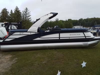 BOATZON | Bennington 25 QFBA 2027