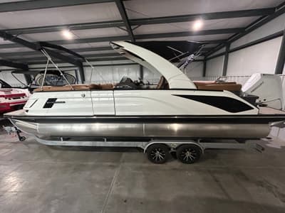 BOATZON | Bennington 25 QXFBA 2026