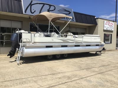 BOATZON | Bennington 257 L 2002