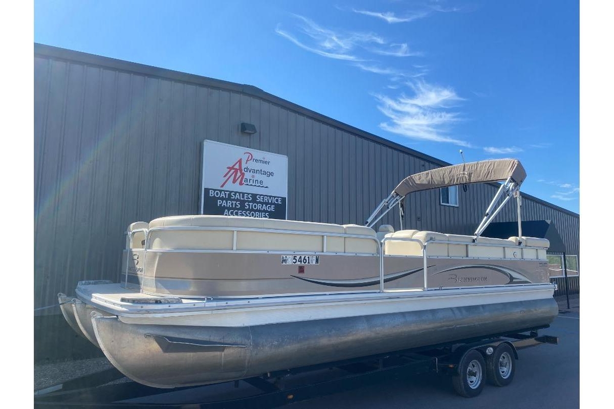 2008 Bennington 2575RL I/O - Sold Boat