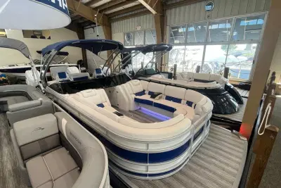 BOATZON | Bennington 27RSBWAT2 2025