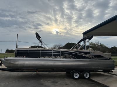 BOATZON | Bennington 2874RCW 2010