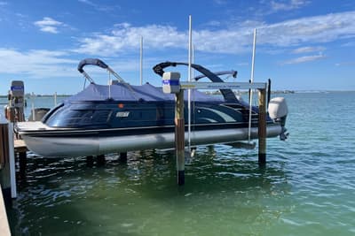 BOATZON | Bennington 30 QX Swingback 2025