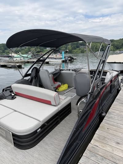 BOATZON | Bennington L Bowrider Swingback 23 LTSBA 2026 BOATZON | Bennington L Bowrider Swingback 23 LTSBA 2026