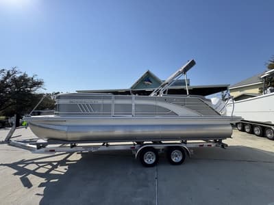 BOATZON | Bennington L Quad Bench 22 LFB 2026