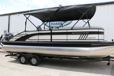 BOATZON | Bennington L24 Swingback 2024