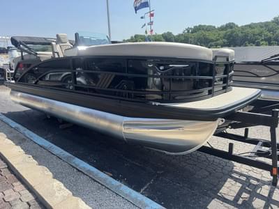 BOATZON | Bennington M Quad Bench 22 MFB 2026
