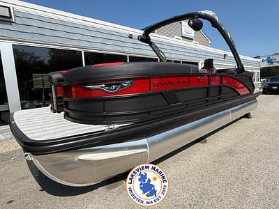 BOATZON | Bennington M Quad Bench 24 MFB 2026