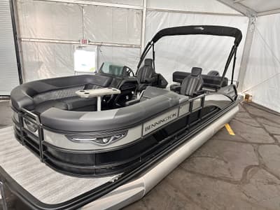 BOATZON | Bennington M Series 22 MSwing Back 2026