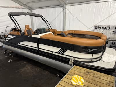 BOATZON | Bennington M Series 24 M Sport Lounge 2026