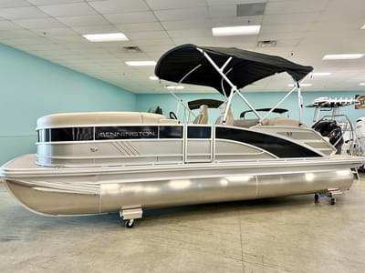 BOATZON | Bennington M Swingback 22 MSB 2026 BOATZON | Bennington M Swingback 22 MSB 2026