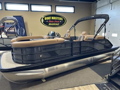 BOATZON | Bennington M Swingback 22 MSB 2026