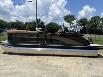 BOATZON | Bennington M Swingback 22 MSB 2027