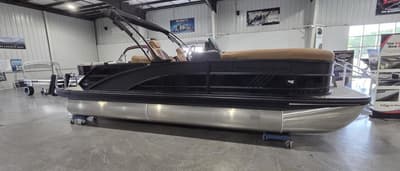 BOATZON | Bennington M Swingback 22 MSB 2027 BOATZON | Bennington M Swingback 22 MSB 2027