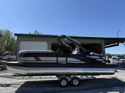 BOATZON | Bennington M Swingback 24 MSB 2026