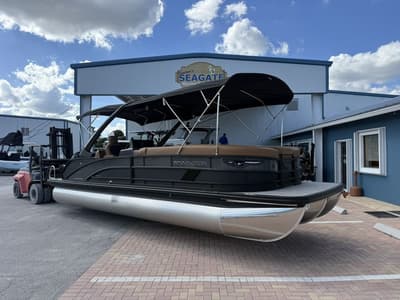 BOATZON | Bennington M Swingback 26 MSB 2026