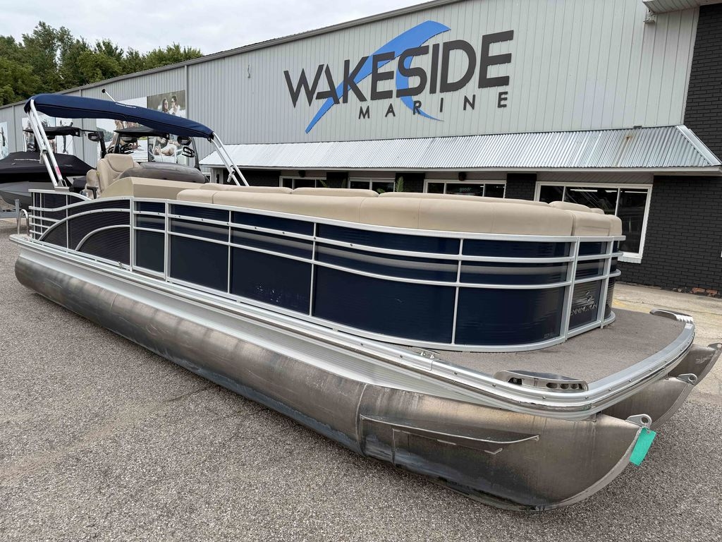 2011 BENNINGTON MARINE 2574RLi - Sold Boat