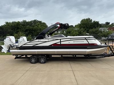 BOATZON | Bennington Q Swingback 27 QSBWAT2 2026