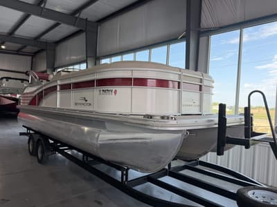 BOATZON | Bennington R 23 2017