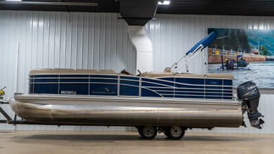BOATZON | Bennington R22 2275RL 2012
