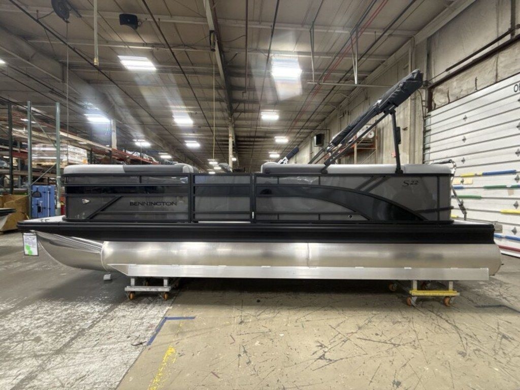2026 Bennington S LBench 22 SLJ - Sold Boat