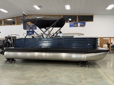 BOATZON | Bennington S One Swingback 22 S One Swingback 2027