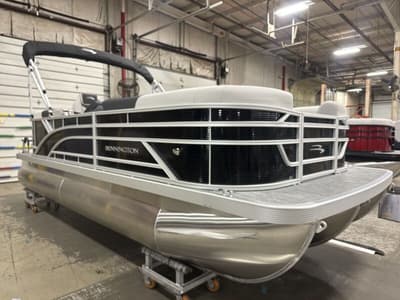 BOATZON | Bennington S Quad Bench 20 SSR 2026