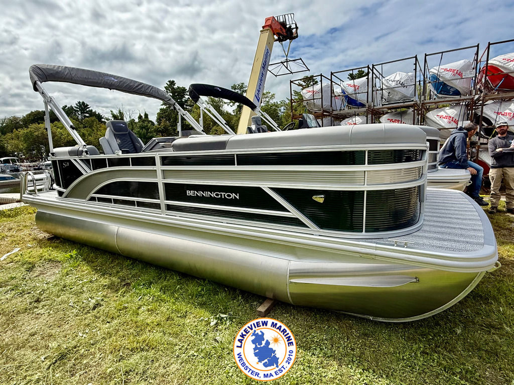 2026 Bennington S Quad Bench 21 SSR - Sold Boat
