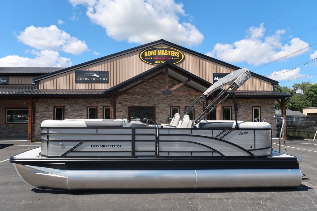 2026 Bennington S Quad Bench 22 SSR - Sold Boat