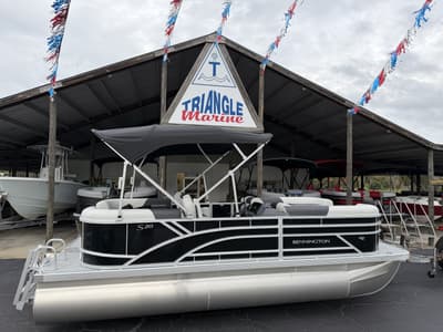 BOATZON | Bennington S Series 20 SSR w Yamaha 90 2026