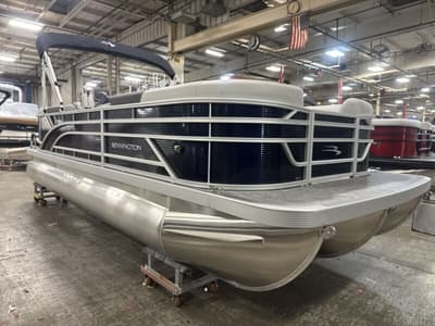 BOATZON | Bennington S Series 22 SSR SPS  Suzuki 150 HP 2026