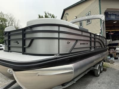BOATZON | Bennington S Swingback 22 SSB 2026