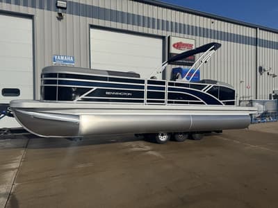 BOATZON | Bennington S Swingback 23 SSB 2026