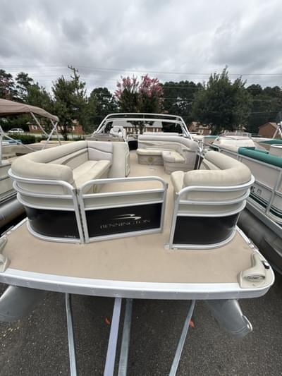 BOATZON | Bennington S22 2015