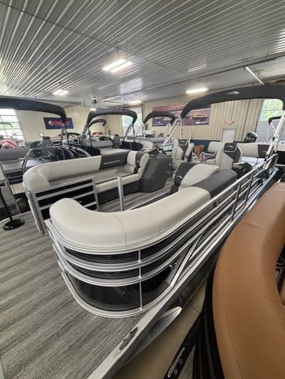 BOATZON | Bennington SOne 22 SSB TWIN TUBE 2026 BOATZON | Bennington SOne 22 SSB TWIN TUBE 2026