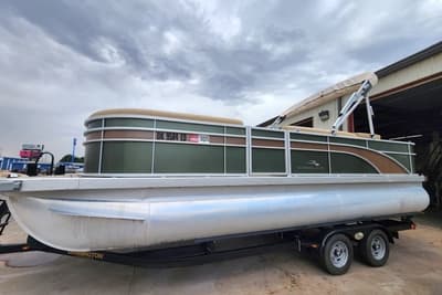 BOATZON | Bennington SSX21 2018