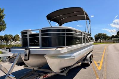 BOATZON | Bennington SX 22 Quad Bench 2022