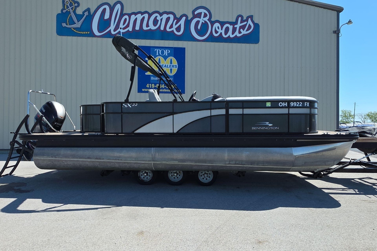 2020 Bennington SX 22 SSLDX - Sold Boat