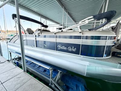 BOATZON | Bennington SX 25 Premium Swingback 2019