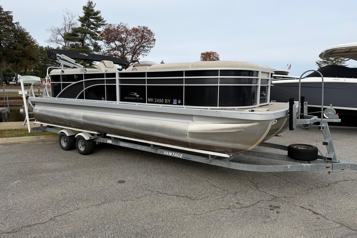 2016 Bennington SXP 24 SSBXP - Sold Boat