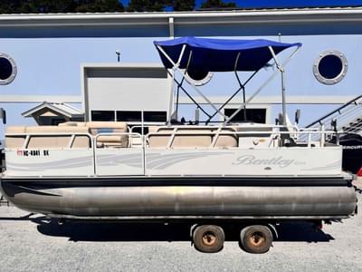 BOATZON | Bentley Pontoons 204 Four Point Pontoon 2008