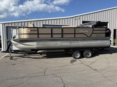 BOATZON | Bentley Pontoons 220 Fish 4 Point 2020